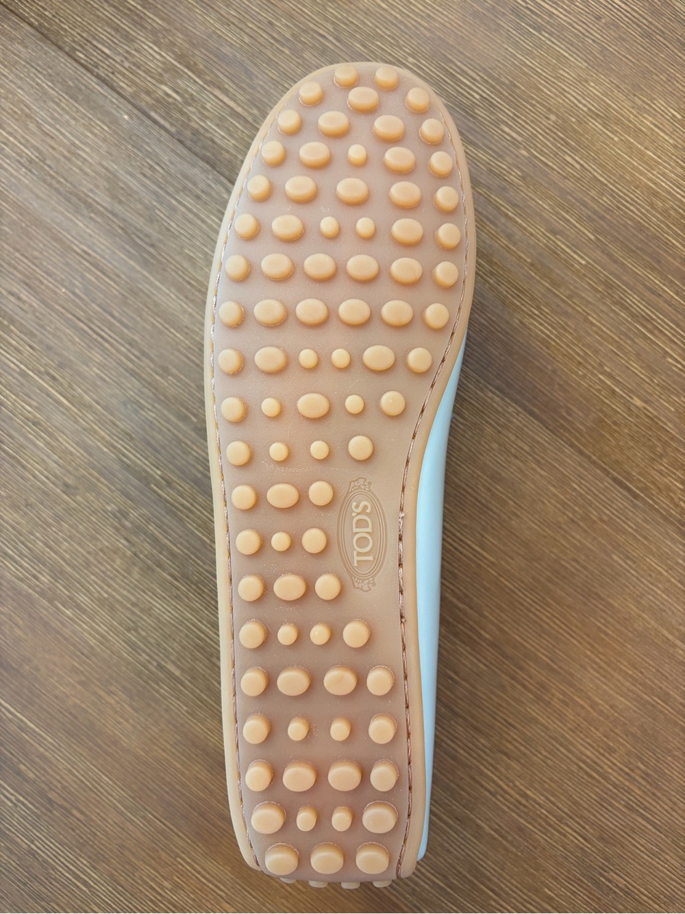 Tod's Grey Leather Gommino Loafers with Gold Hardware - Picture 2 of 4